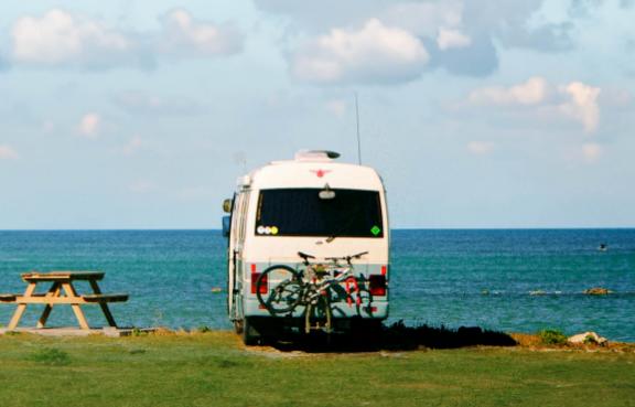 Wohnmobil am Meer