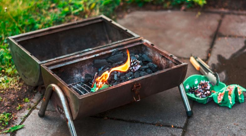 Grillanzünder im Grill