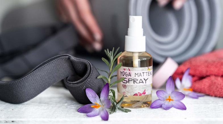 DIY: Yogamatten-Spray