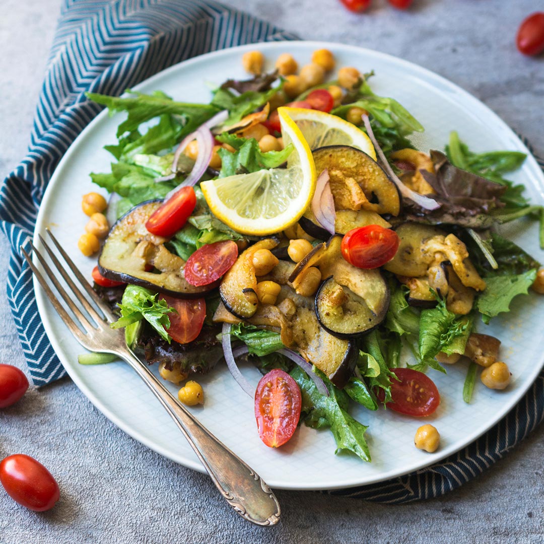 Salat mit Aubergine