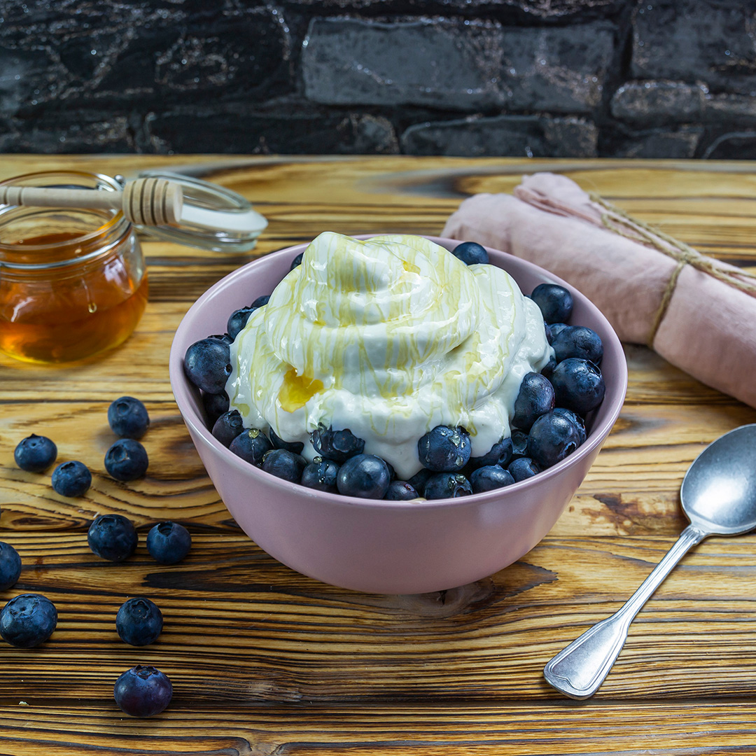 Frozen Yogurt mit Blaubeeren