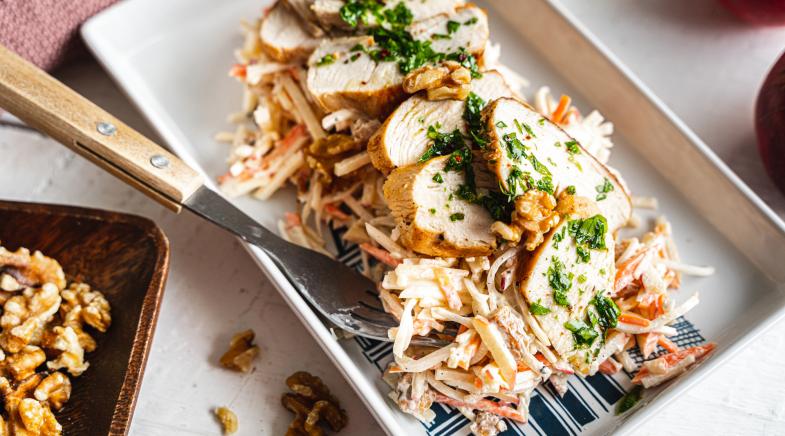 Waldorfsalat mit Hähnchen